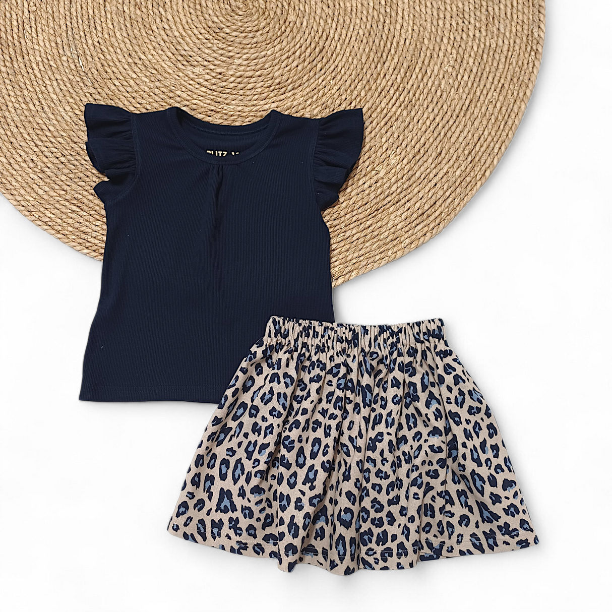 Ruffle top Emma donker blauw (fijne rib)