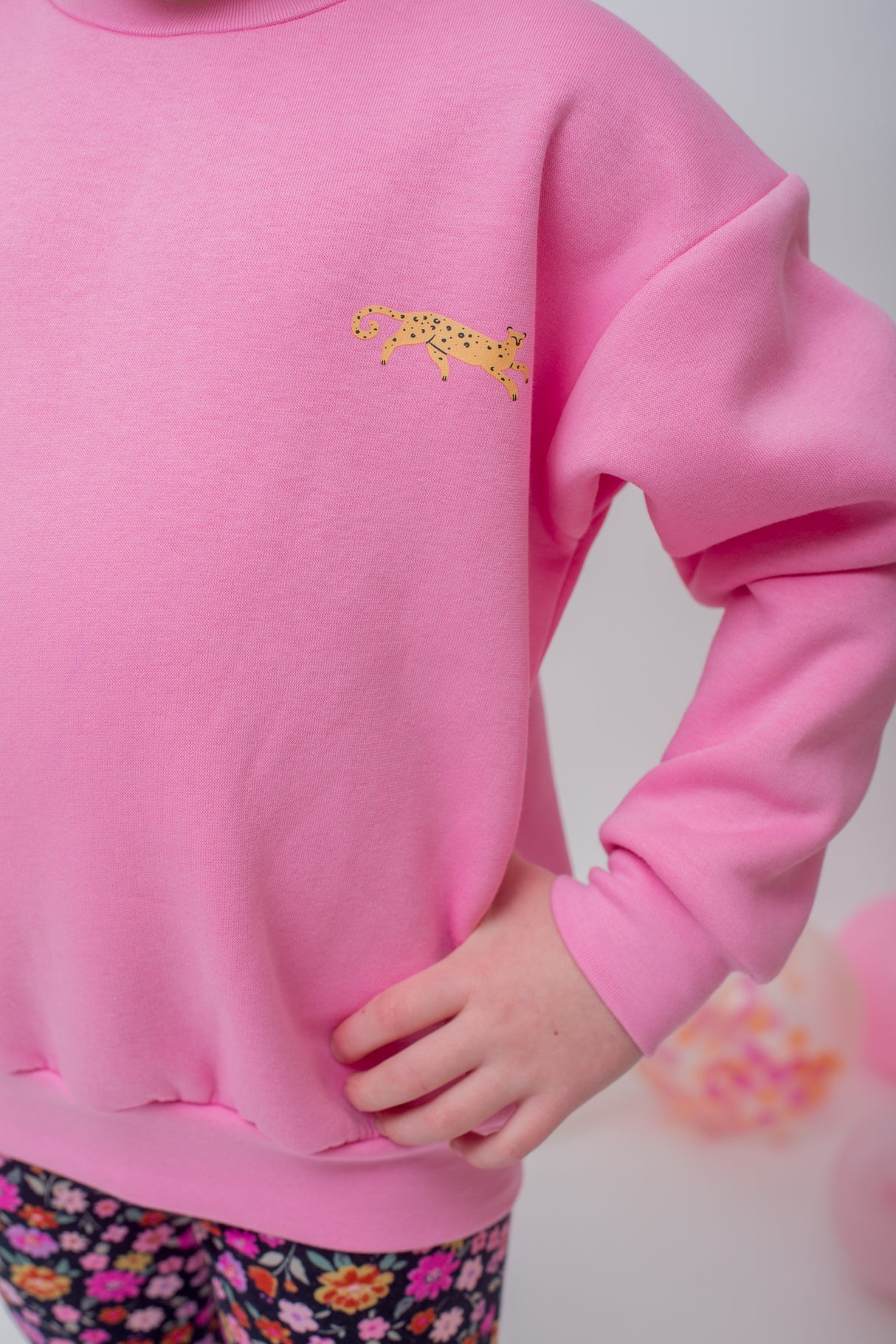 Sweater Leen roze luipaard