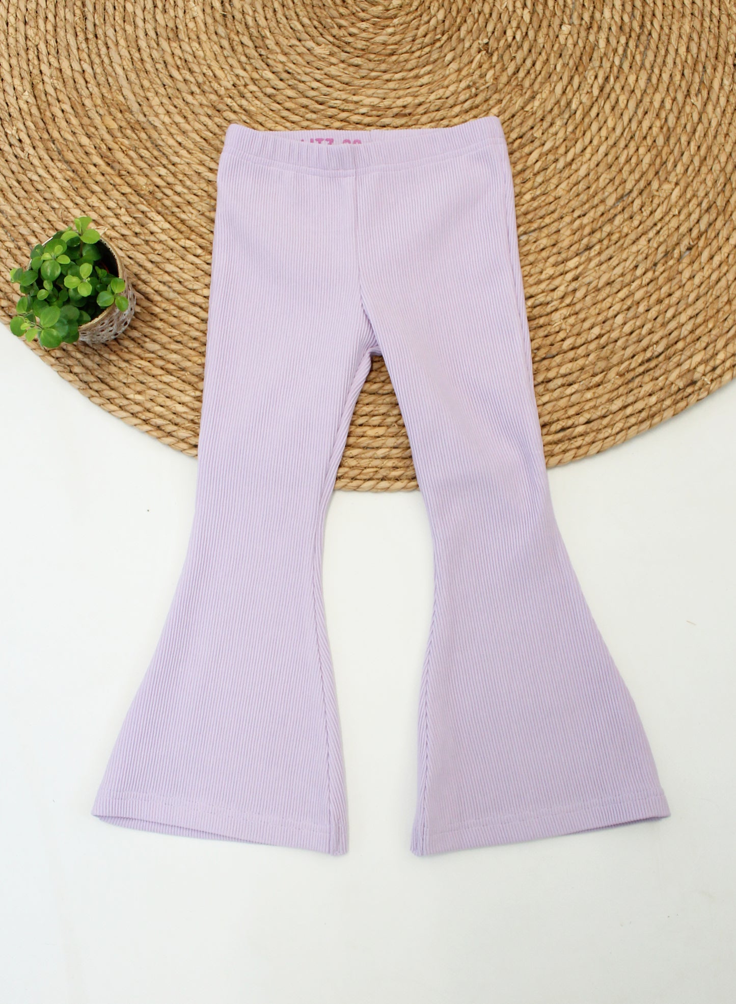 Flared broek Julia grove rib in kleur naar keuze