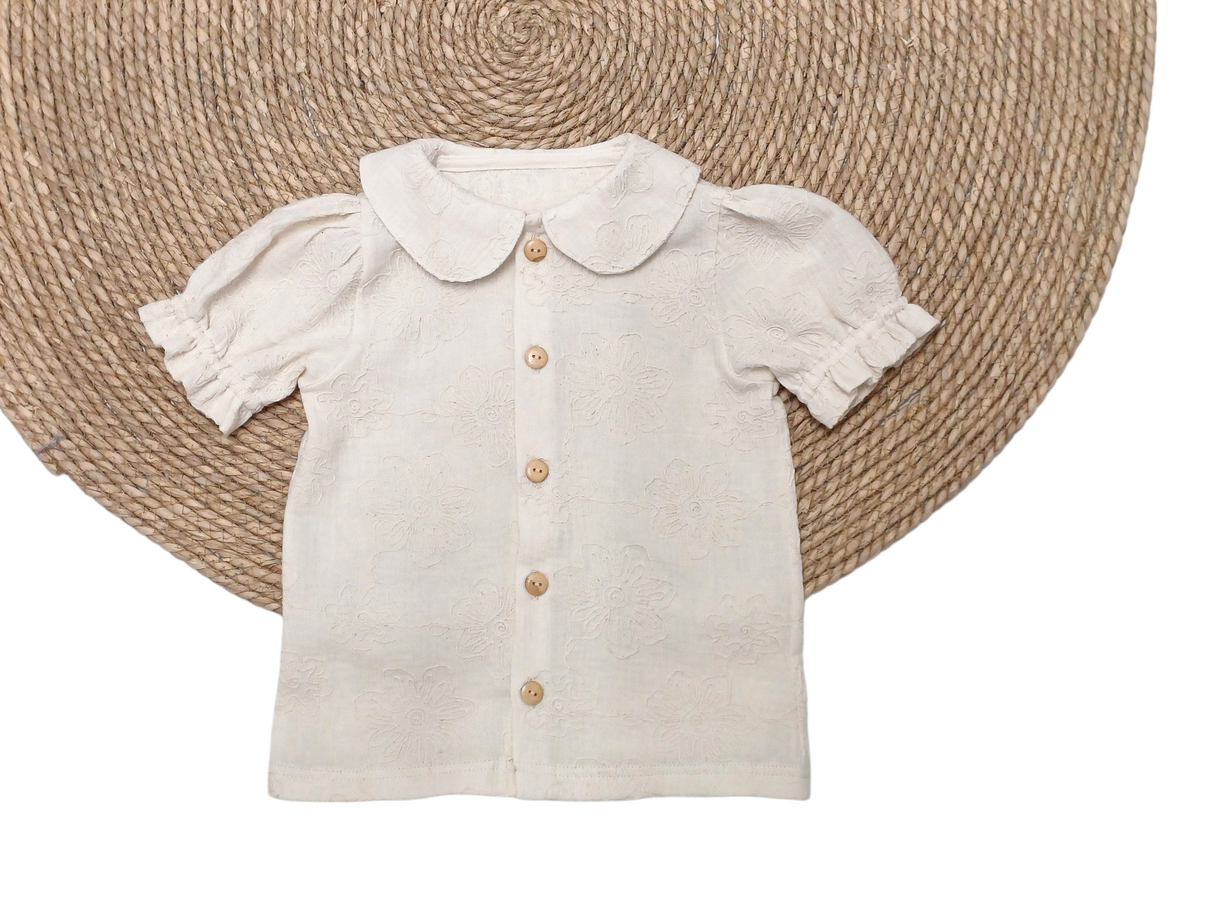 Blouse Fenna broderie grote bloem beige