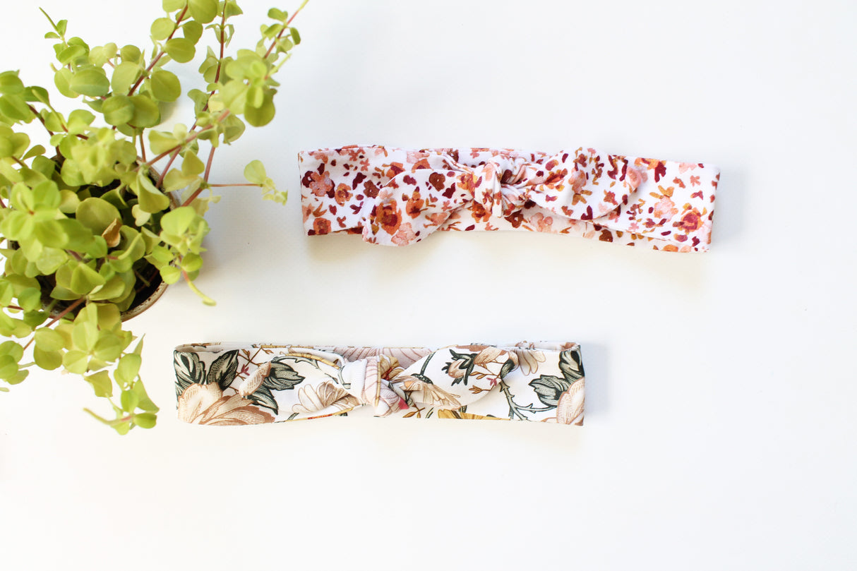 Strikhaarband bloemenprint