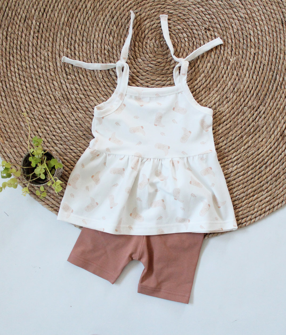 Tanktop Nina in hippe print naar keuze