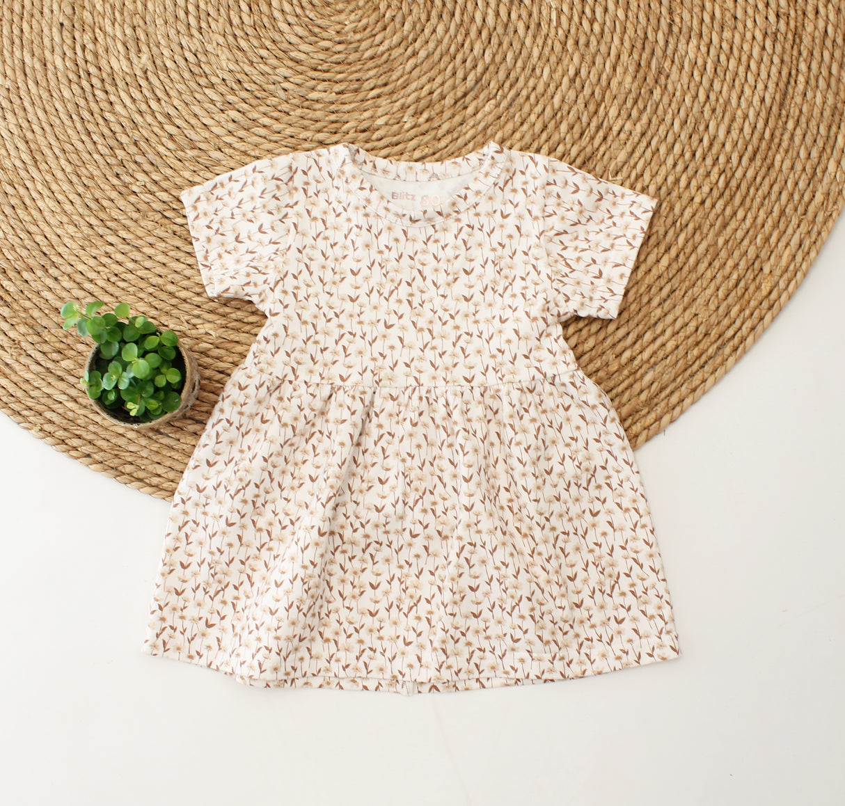 Jurk Kiki bloemenprint korte mouw