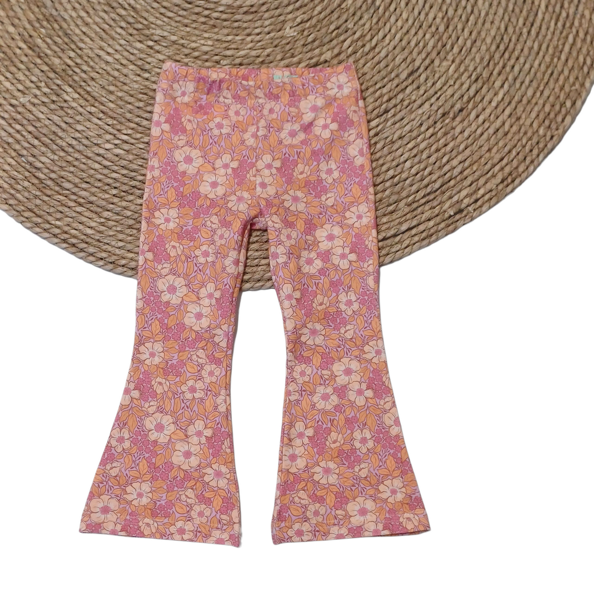 SALE MAAT 134 Flared peach bloom