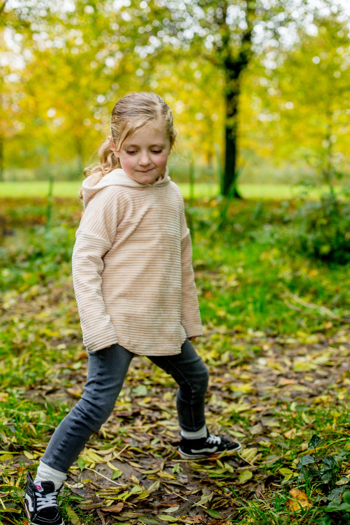 Longsleeve Stef met capuchon corduroy