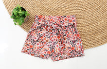 Afbeelding in Gallery-weergave laden, Short Vera met bloemenprint
