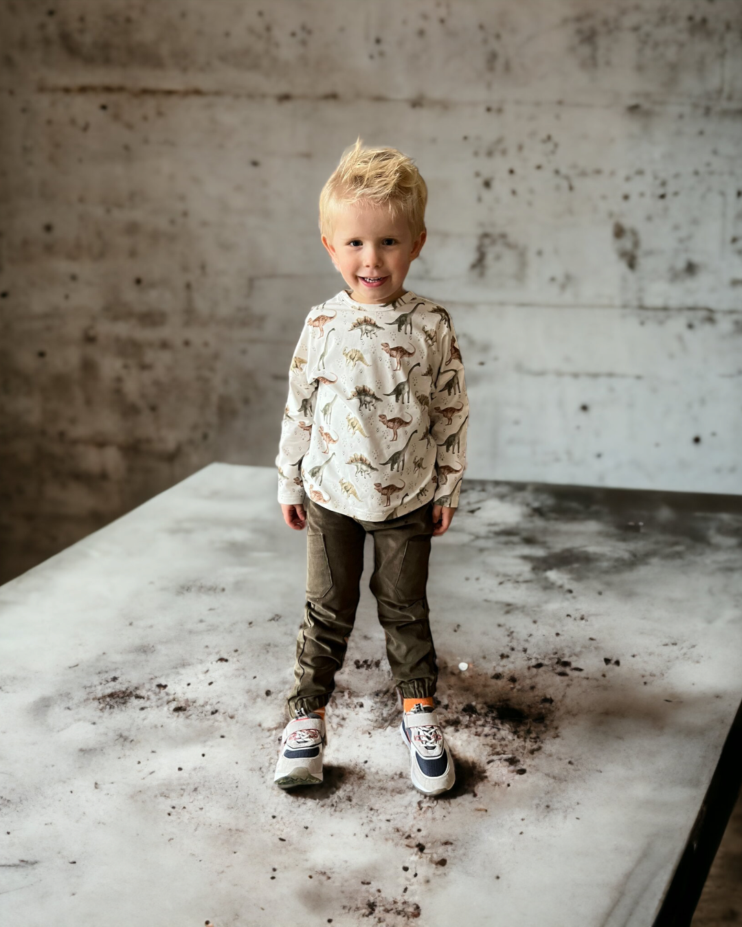 Set Longsleeve Nora dino's & rib broek Dex khaki