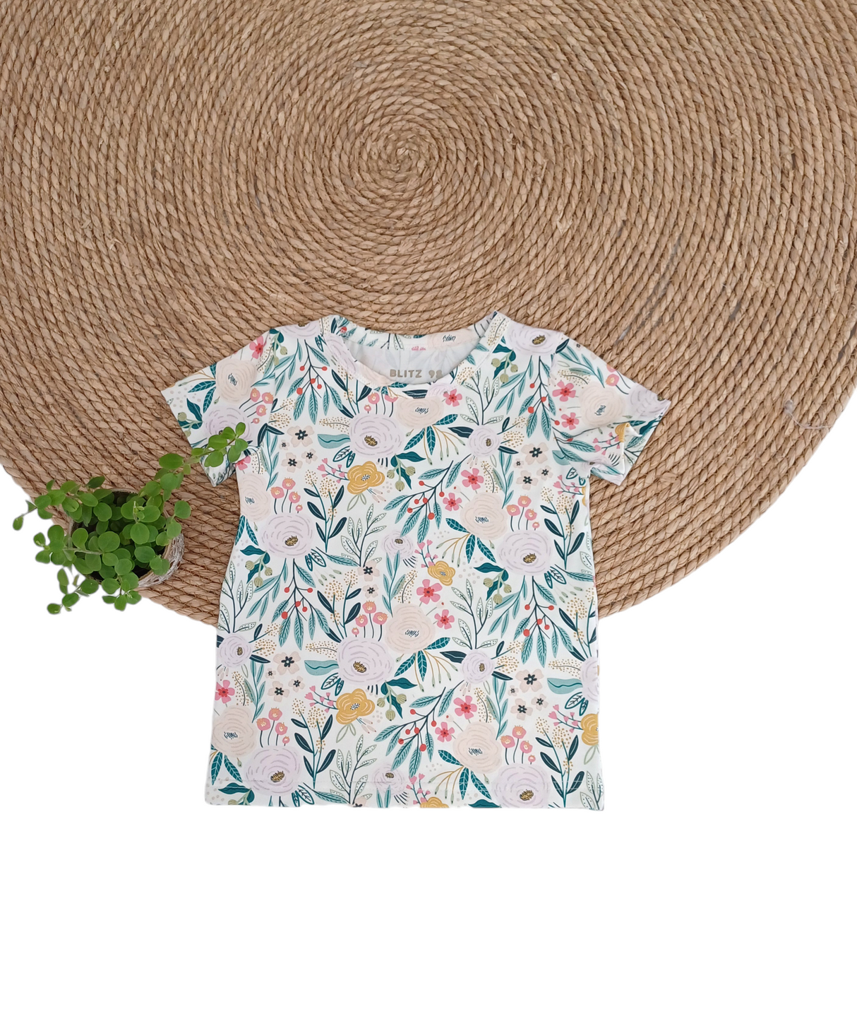 Basic T-shirt Sam in Bloemenprint naar keuze