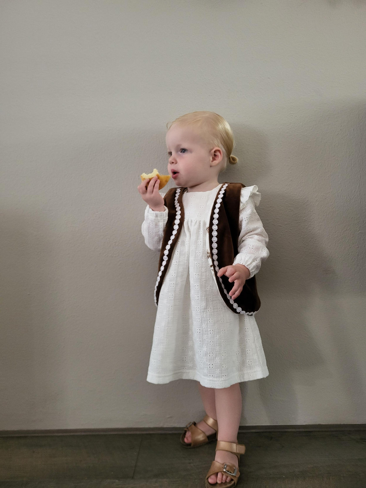 Broderie jurk Olivia lange mouw in kleur van je keuze