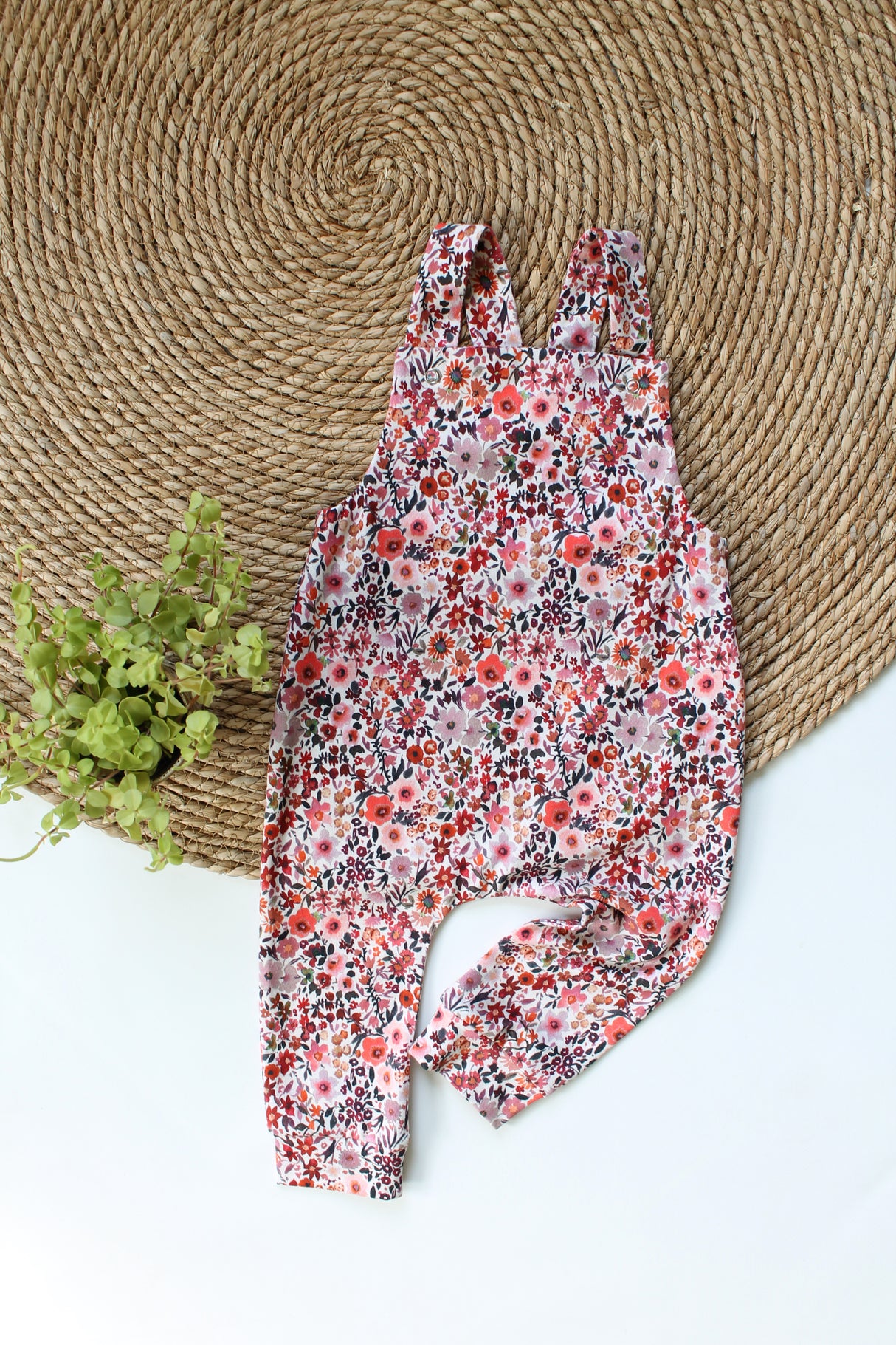 Tuinbroek Bobby met bloemenprint