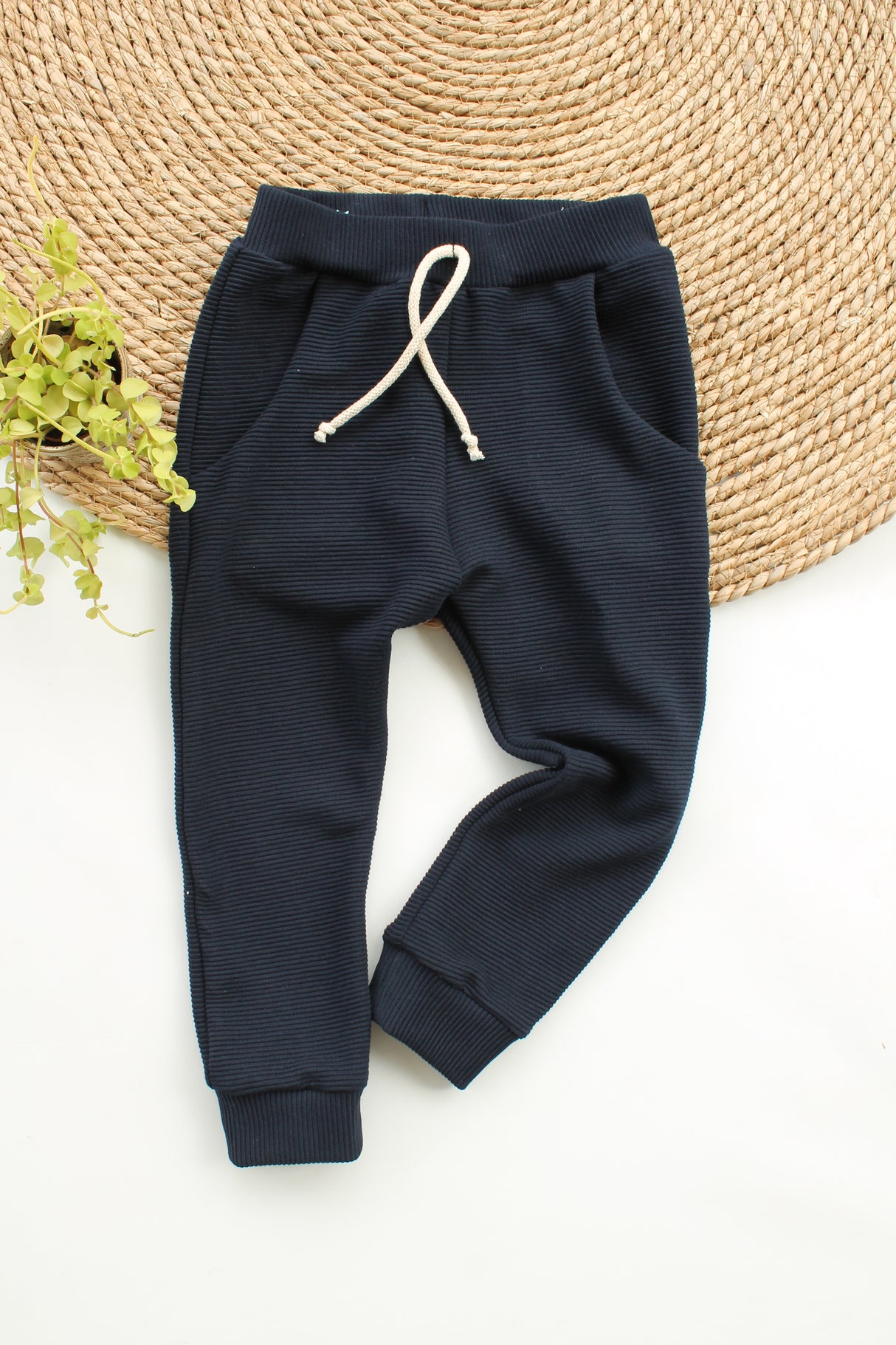 Joggingbroek Charly grove rib in kleur naar keuze