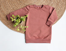 Afbeelding in Gallery-weergave laden, Sweaterjurk Sofie uni sweater in kleur naar keuze
