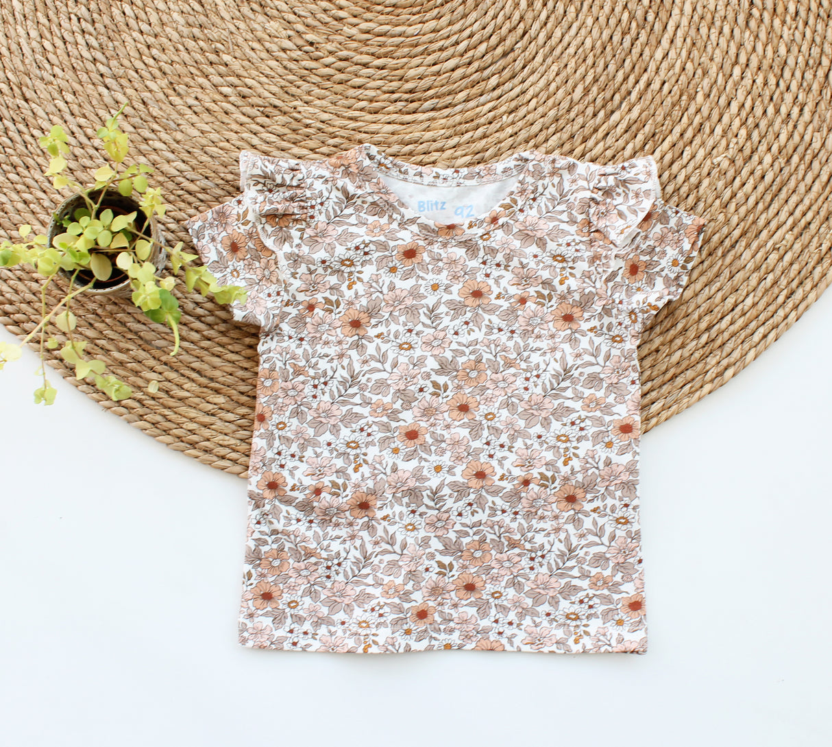 Basic T-shirt Sam in Bloemenprint naar keuze