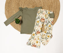 Afbeelding in Gallery-weergave laden, Flared broek Julia bloemenprint
