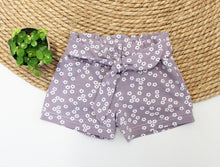 Afbeelding in Gallery-weergave laden, Short Vera met bloemenprint
