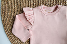 Afbeelding in Gallery-weergave laden, Basic Longsleeve Puck fijne rib in kleur of print naar keuze
